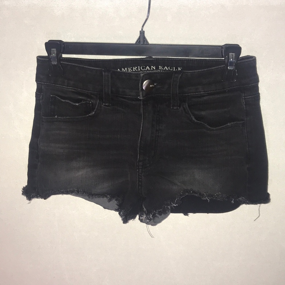 Black jean AEO shorts